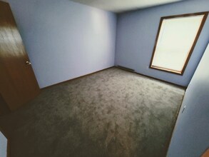 737 Larpenteur Ave E in St. Paul, MN - Building Photo - Building Photo