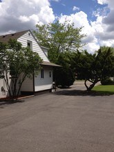 Belrose Court in Hazel Park, MI - Foto de edificio - Building Photo