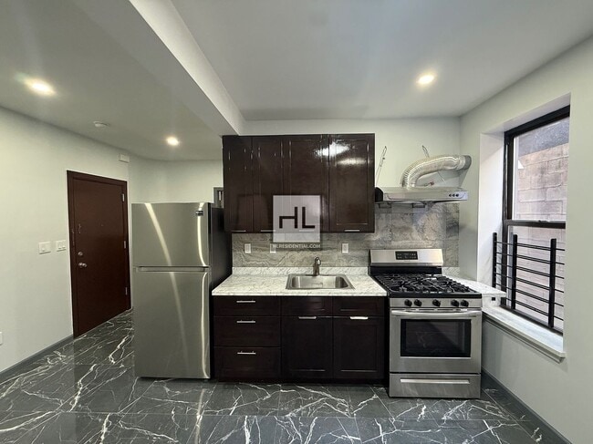 3090 Brighton 5th St, Unit F in Brooklyn, NY - Building Photo - Building Photo