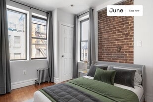 20 Avenue A Ave in New York, NY - Building Photo