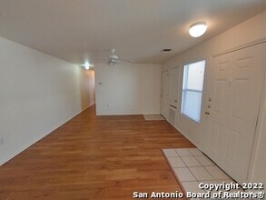 8017 Maverick Climb in San Antonio, TX - Building Photo - Building Photo