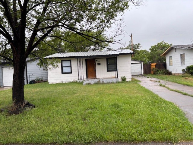 property at 4618 S Hayden St