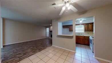 225 McCarley Pl in McKinney, TX - Building Photo - Building Photo