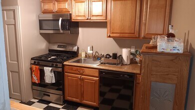 30 Franklin St, Unit 1 in Westport, CT - Foto de edificio - Building Photo