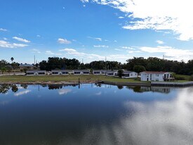 1225 W Pierce St, Unit B in Lake Alfred, FL - Building Photo