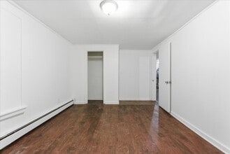 942 Lisbon St, Unit Unit 3 3rd floor in Lewiston, ME - Building Photo - Building Photo