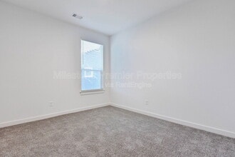 718 W Texas St in Denison, TX - Building Photo - Building Photo