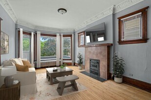 2939 N Maryland Ave in Milwaukee, WI - Building Photo