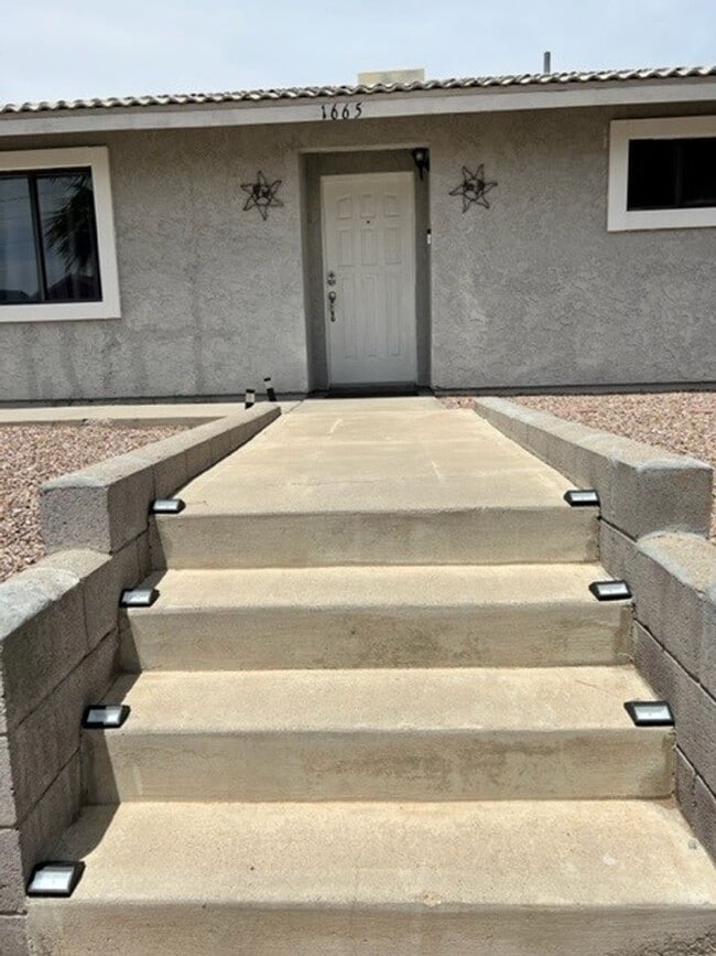 1665 Central Ave in Bullhead City, AZ - Building Photo - Building Photo