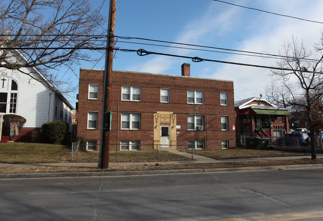 4274 Benning Rd NE in Washington, DC - Foto de edificio - Building Photo