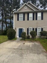 2953 Falling Water Point in College Park, GA - Building Photo