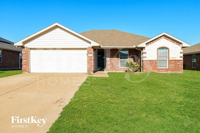 property at 1821 Ridgecrest Dr