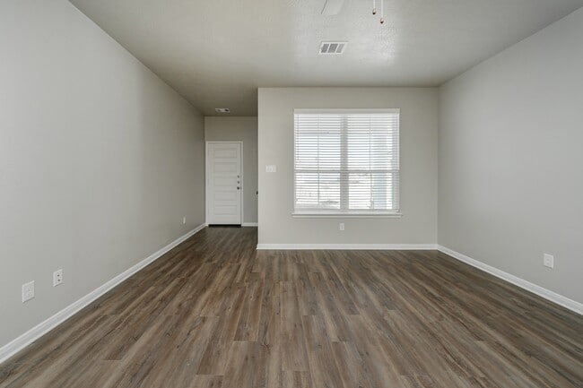 1131 Trellis Pass in Brenham, TX - Building Photo - Building Photo