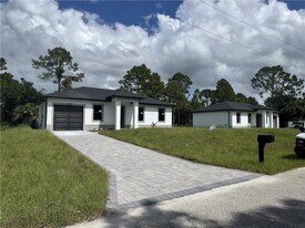 1125 Chipley St in Lehigh Acres, FL - Building Photo