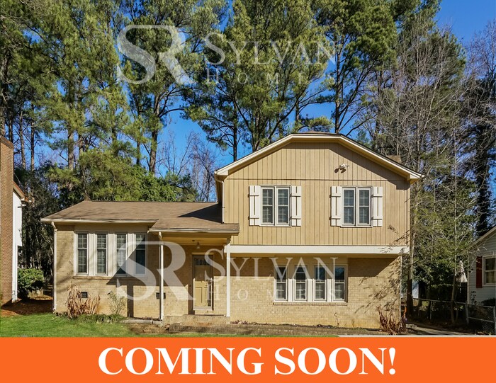 12 Lynn Rd in Raleigh, NC - Building Photo