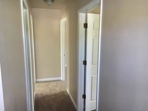 589 Shelbourne Rd in Reading, PA - Building Photo - Building Photo