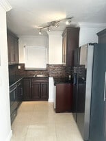 8840 Fontainebleau Blvd in Miami, FL - Building Photo