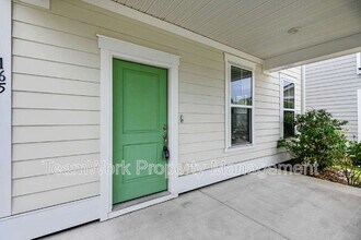 165 Rowans Creek Dr in Daniel Island, SC - Building Photo - Building Photo