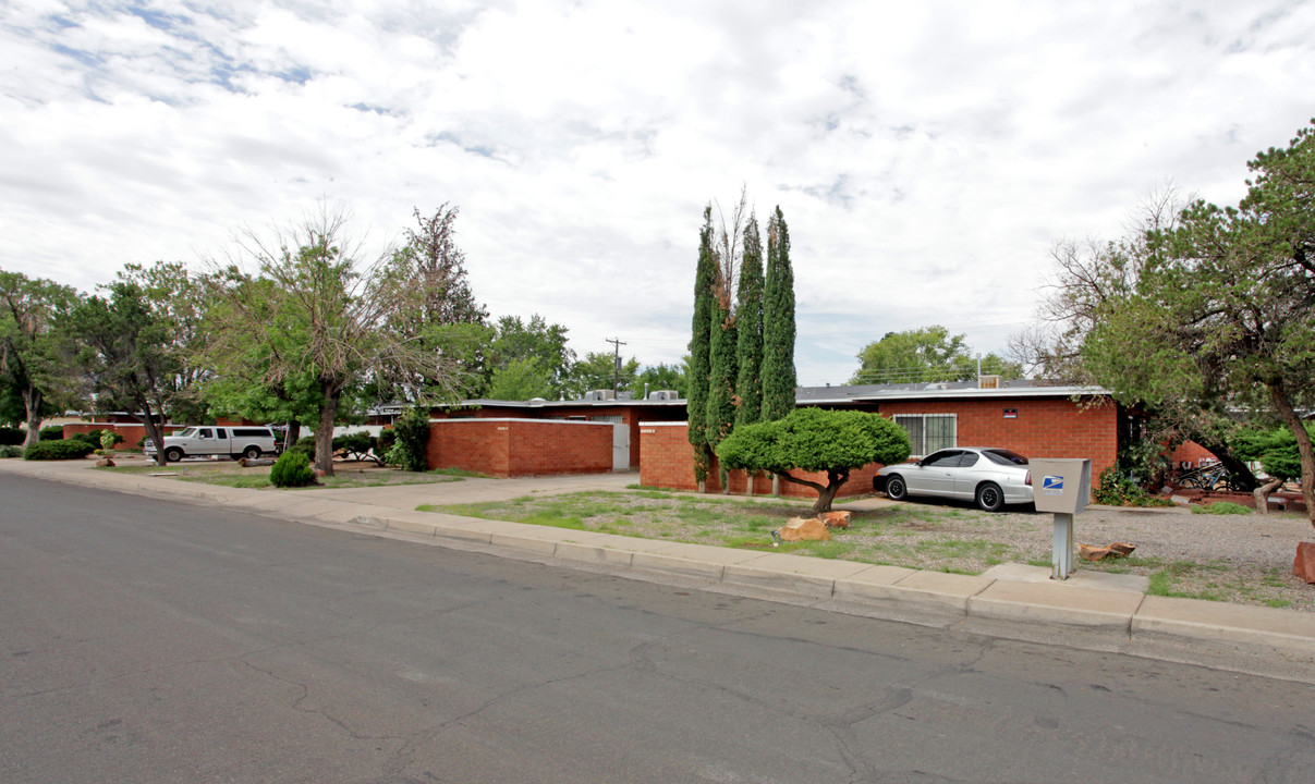 1201 Palomas in Albuquerque, NM - Foto de edificio