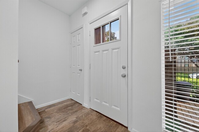 12691 Briar Patch Dr in Houston, TX - Foto de edificio - Building Photo