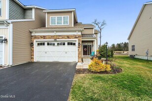 24C Idared Ln in Clifton Park, NY - Building Photo