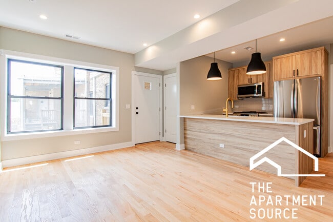 2457 W Logan Blvd, Unit 3
