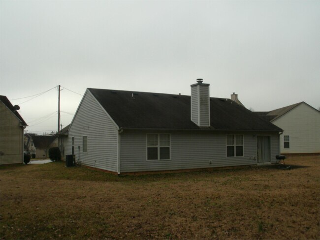 5511 Walnut Ln in Stonecrest, GA - Building Photo - Building Photo