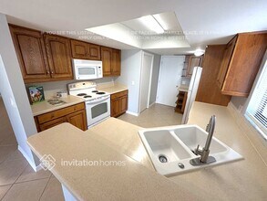 5657 25th St Cir E in Bradenton, FL - Foto de edificio - Building Photo