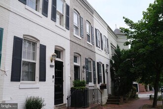 1337 28th St NW in Washington, DC - Building Photo - Building Photo
