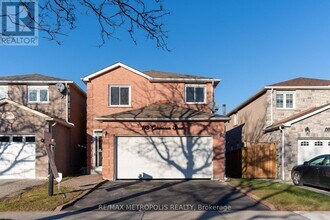 113 Cimmaron St in Markham, ON - Building Photo - Building Photo