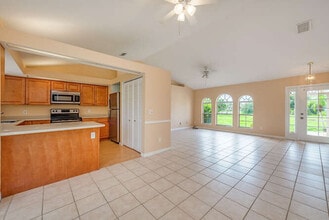 3561 22nd Ave NE in Naples, FL - Building Photo - Building Photo