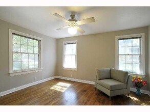 910 E 32nd St in Austin, TX - Building Photo - Building Photo