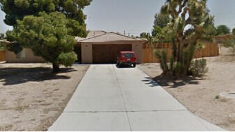 7557 Bannock Trail in Yucca Valley, CA - Building Photo