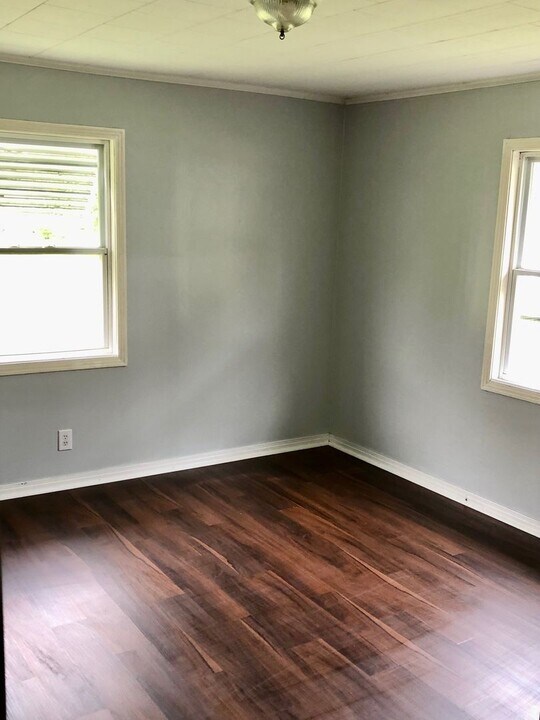 38601 6th Ave in Zephyrhills, FL - Building Photo