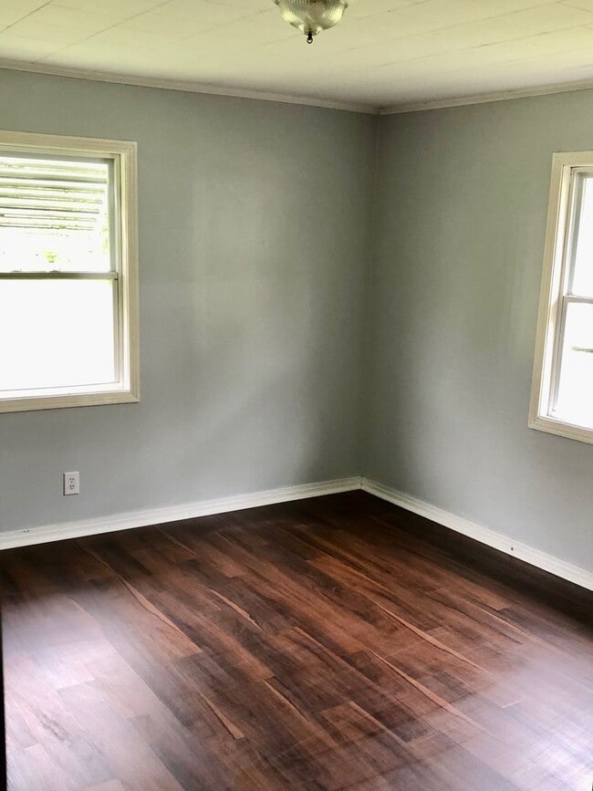 property at 38601 6th Ave