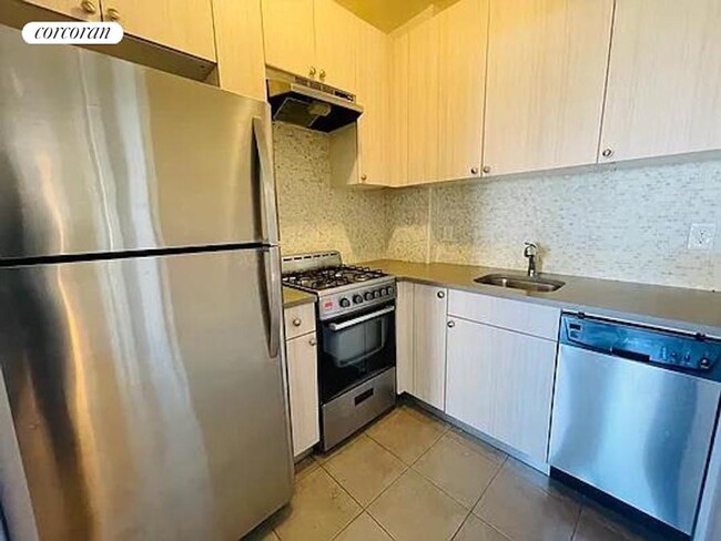 property at 414 E 119th St