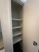 5313 NW 23rd St in Lauderhill, FL - Building Photo - Building Photo