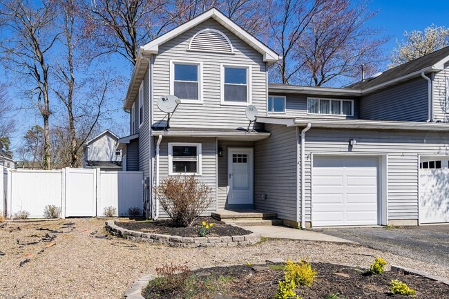 4A Emerald Dr in Barnegat, NJ - Building Photo - Building Photo