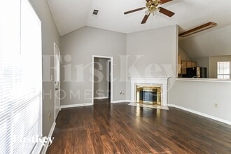 6328 Farm Hill Dr in Memphis, TN - Building Photo - Building Photo