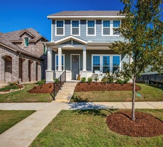 property at 2408 Elm Pl