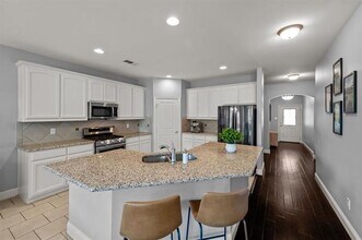 11317 Denet Creek Ln in Fort Worth, TX - Building Photo - Building Photo