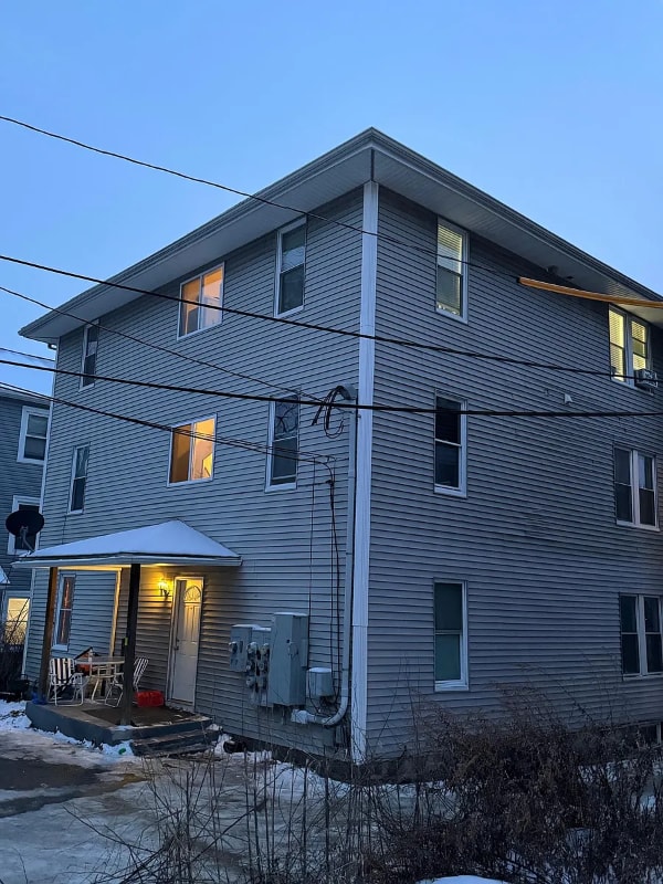 143 Providence St, Unit Apt 6 in Worcester, MA - Foto de edificio - Building Photo