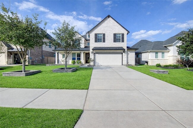 property at 28918 Woods Rose Ct