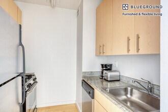 90 Washington St in New York, NY - Building Photo - Building Photo