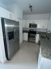 5067 SE Mariner Garden Cir in Stuart, FL - Building Photo - Building Photo