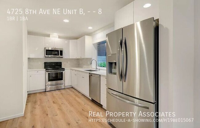4725 8th Ave NE-Unit -8 in Seattle, WA - Building Photo - Building Photo