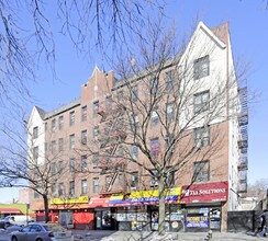 92-01 37th Ave in Flushing, NY - Foto de edificio - Building Photo