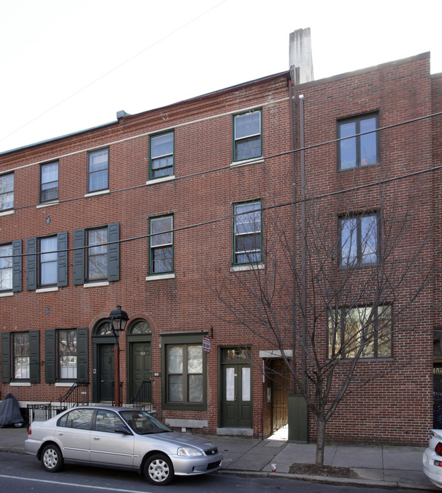 434 Lombard St in Philadelphia, PA - Foto de edificio