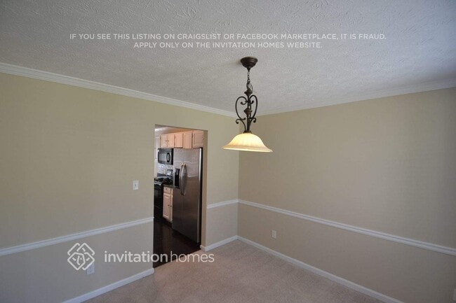 1595 Versailles Dr in Atlanta, GA - Building Photo - Building Photo