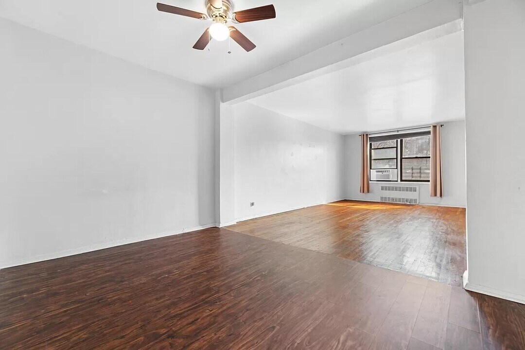 2550 Independence Ave in Bronx, NY - Building Photo